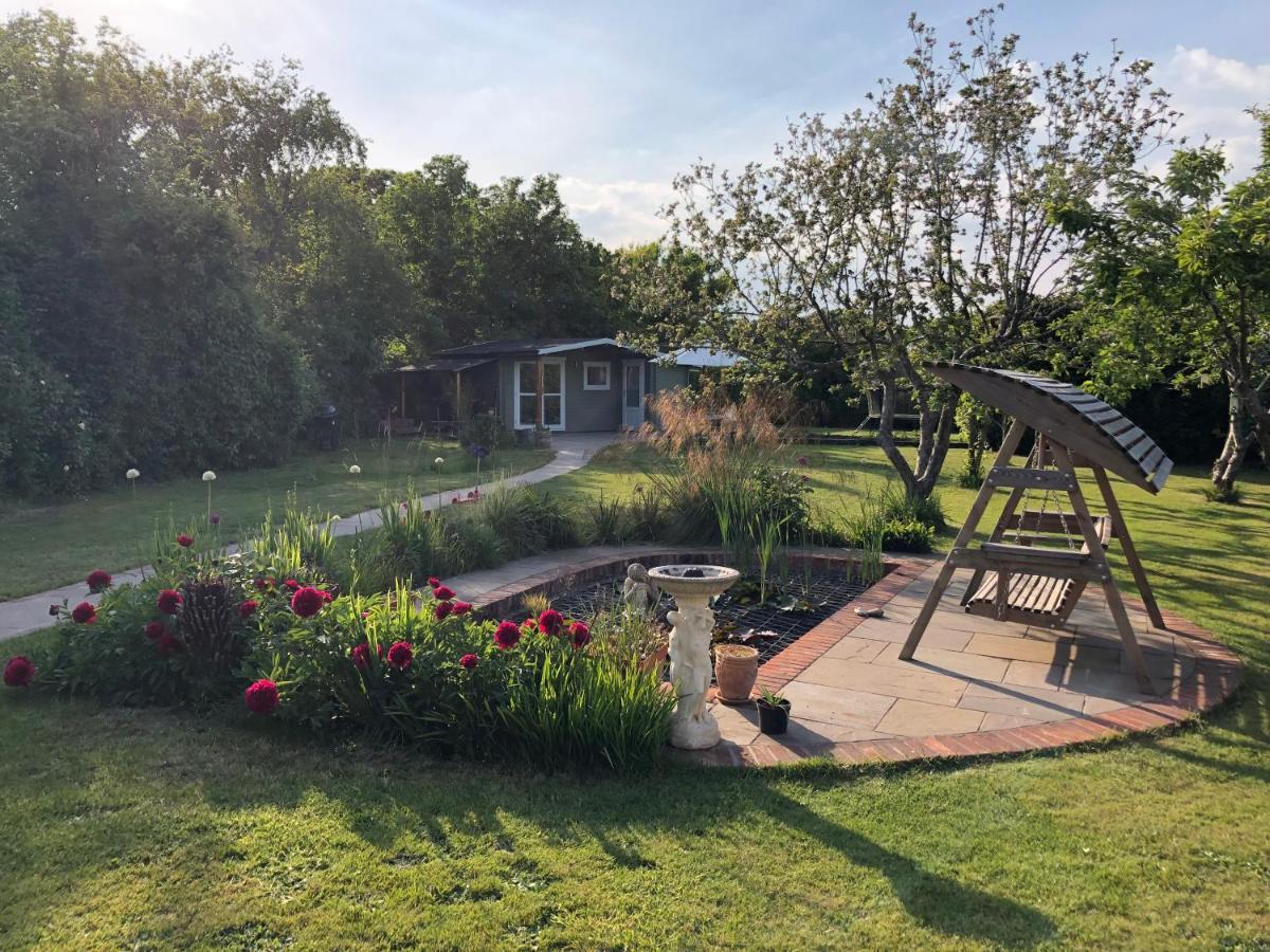 Secret Garden Glamping Hotell Lymington Eksteriør bilde
