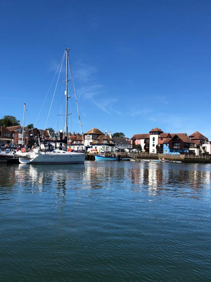 Secret Garden Glamping Hotell Lymington Eksteriør bilde