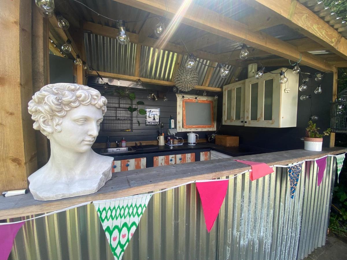 Secret Garden Glamping Hotell Lymington Eksteriør bilde
