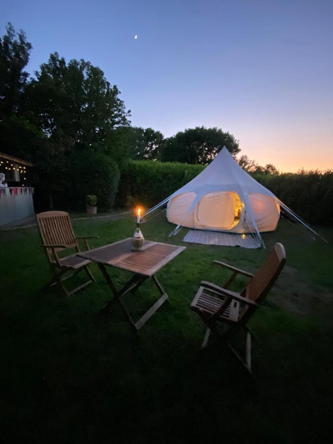 Secret Garden Glamping Hotell Lymington Eksteriør bilde